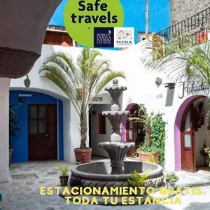  Hotel Bacantes